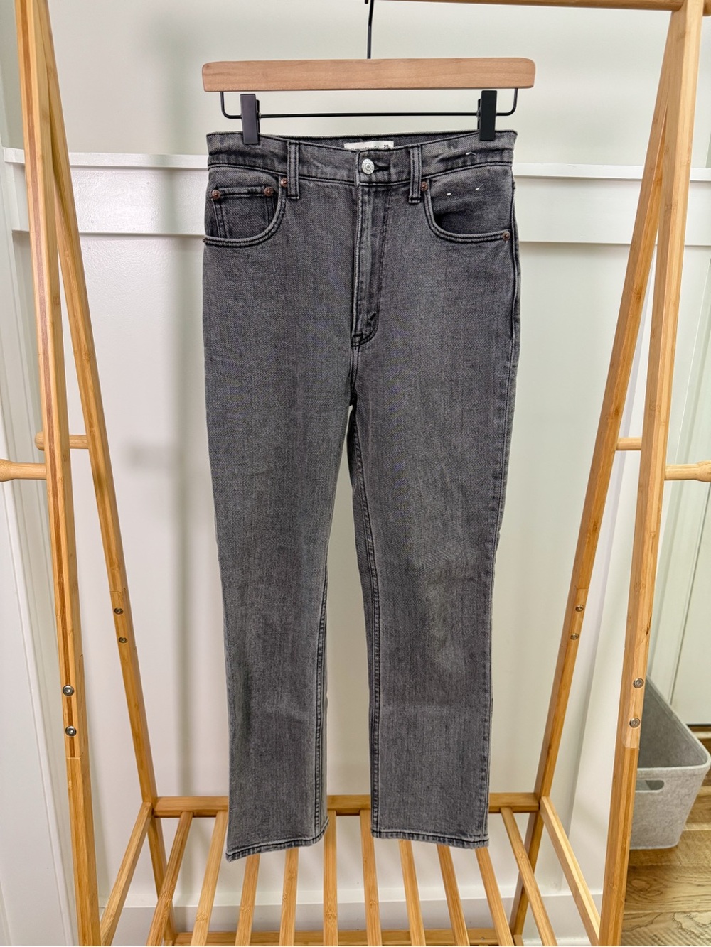Abercrombie & Fitch Gray High-Rise Ankle Straight Jeans
